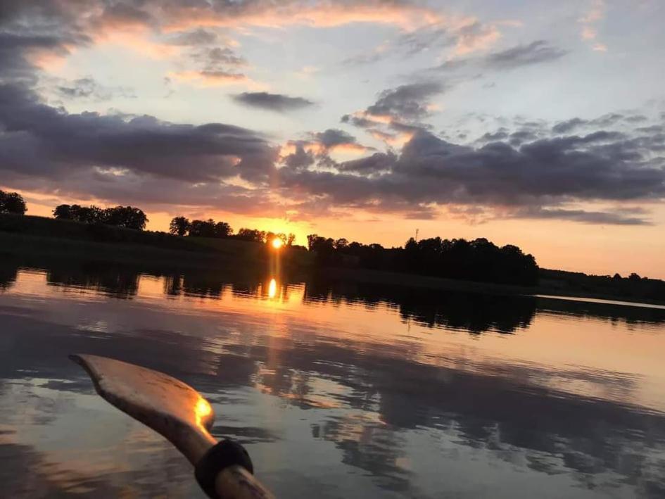 Miedzy Olchami Domek Nad Jeziorem. Noclegi Caloroczne. Cisza, Spokoj. بارشيفو المظهر الخارجي الصورة